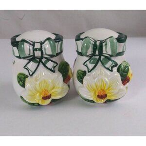 1996 Youngs Kitchen Collection Magnolias With Bows 3" Salt & Pepper Shakers